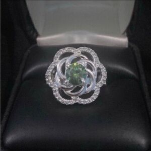 Unique 2.42CT Earth Mined Green Diamond Flower Ring Size 8